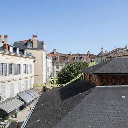 Logis Des Halles Du Coderc Apartment Perigueux Bagian luar foto
