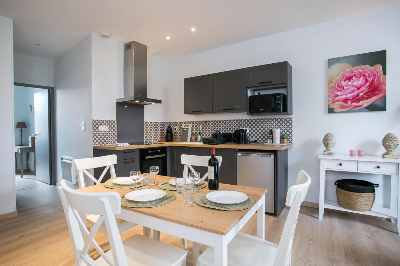 Logis Des Halles Du Coderc Apartment Perigueux Ruang foto