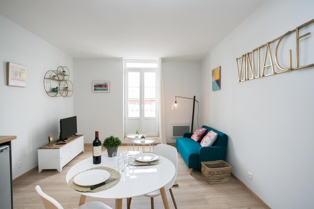 Logis Des Halles Du Coderc Apartment Perigueux Ruang foto