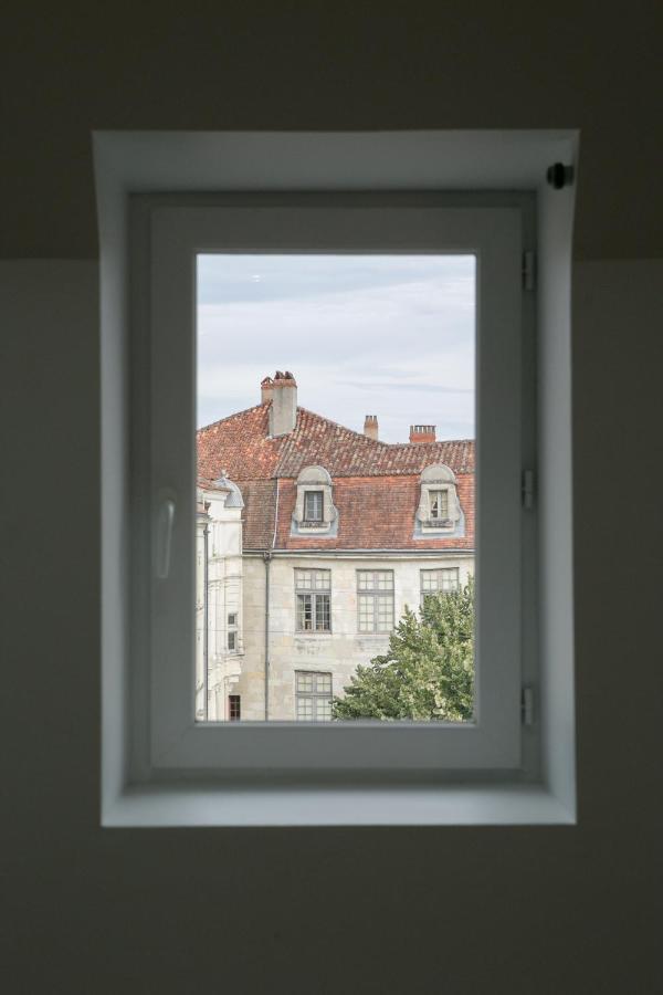 Logis Des Halles Du Coderc Apartment Perigueux Ruang foto