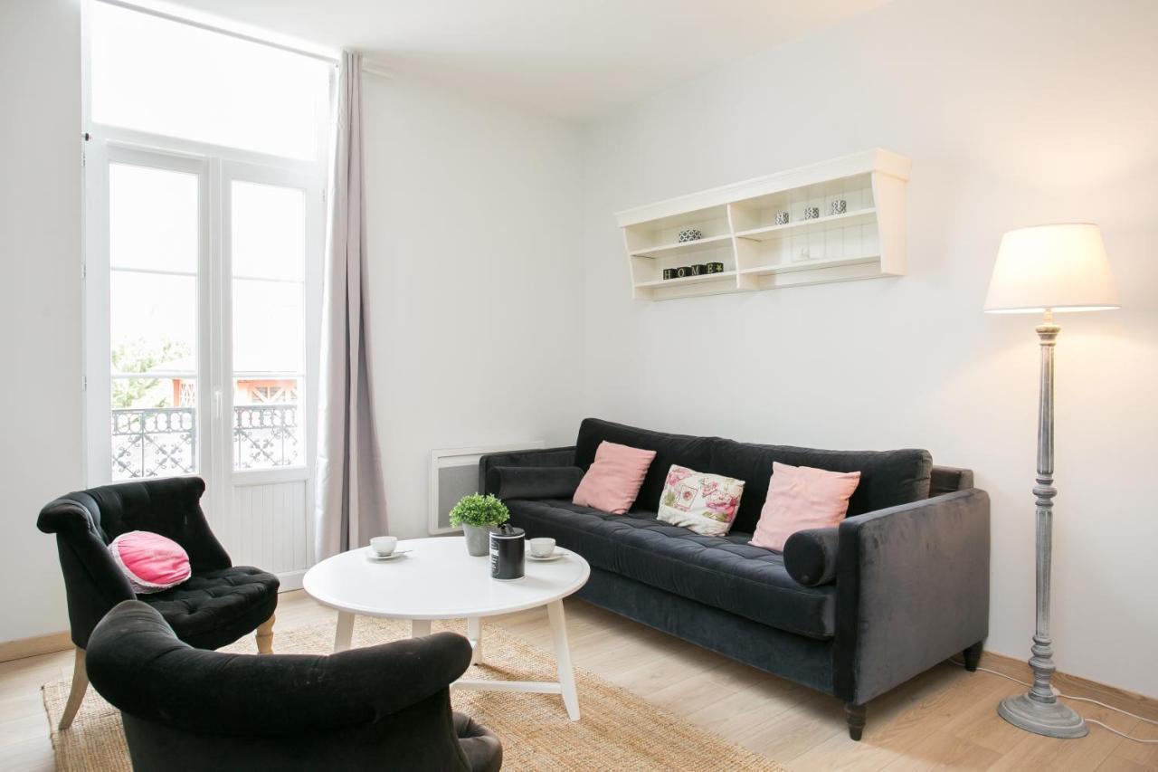 Logis Des Halles Du Coderc Apartment Perigueux Ruang foto